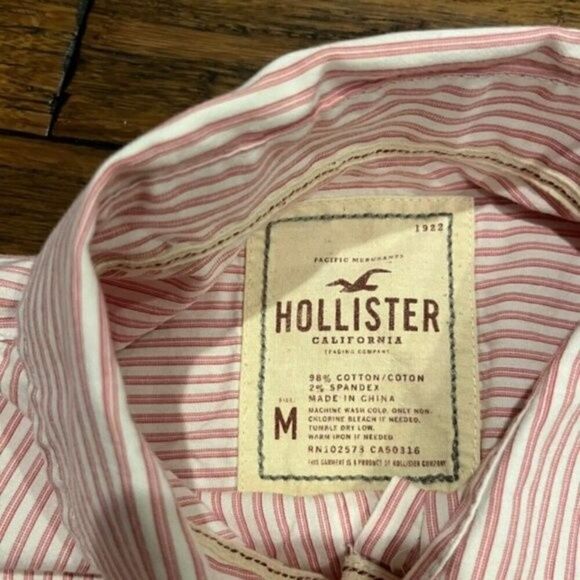 Hollister Women's Button Front Preppy Shirt Red White Size Medium - Picture 2 of 5